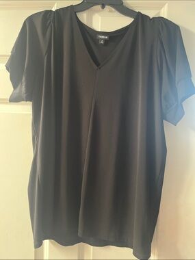 torrid Black V-Neck Short Sleeve Blouse with Shoulder Gathers